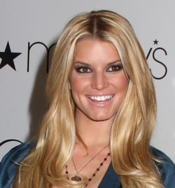 Zpěvačka Jessica Simpson je konečně maminkou!