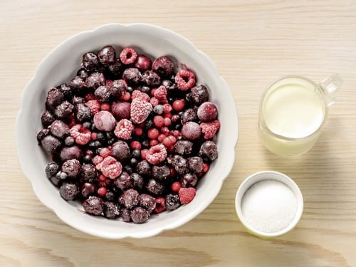 Fruit_ice_cream_ID39593_mis_en_place-scr